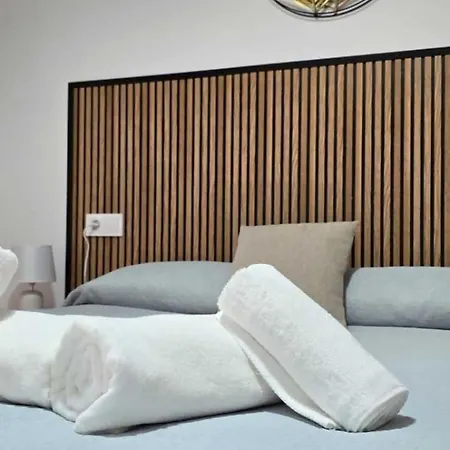 Luna- Balcon Parking Y Relax Apartment Cazorla